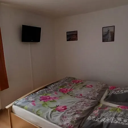 アパート Schwarz *