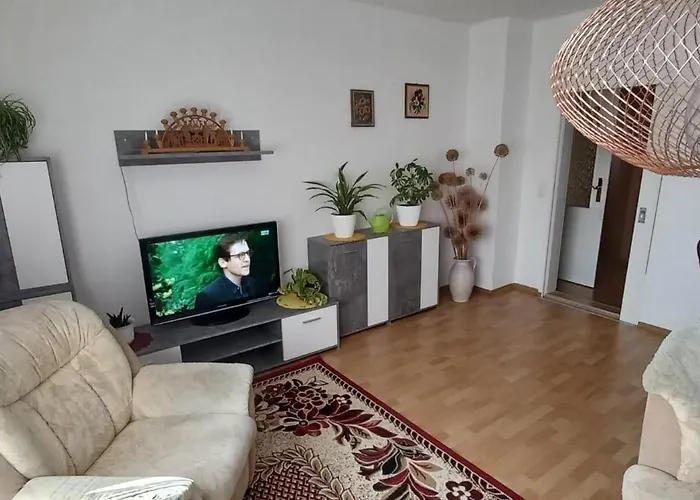 Apartment Schwarz Lauter